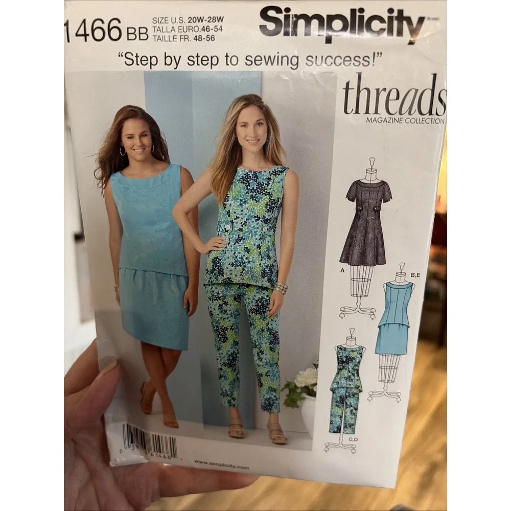 Simplicity Threads Outfit Sewing Pattern 1466 Size 20W-28W Uncut Dress Pants Top